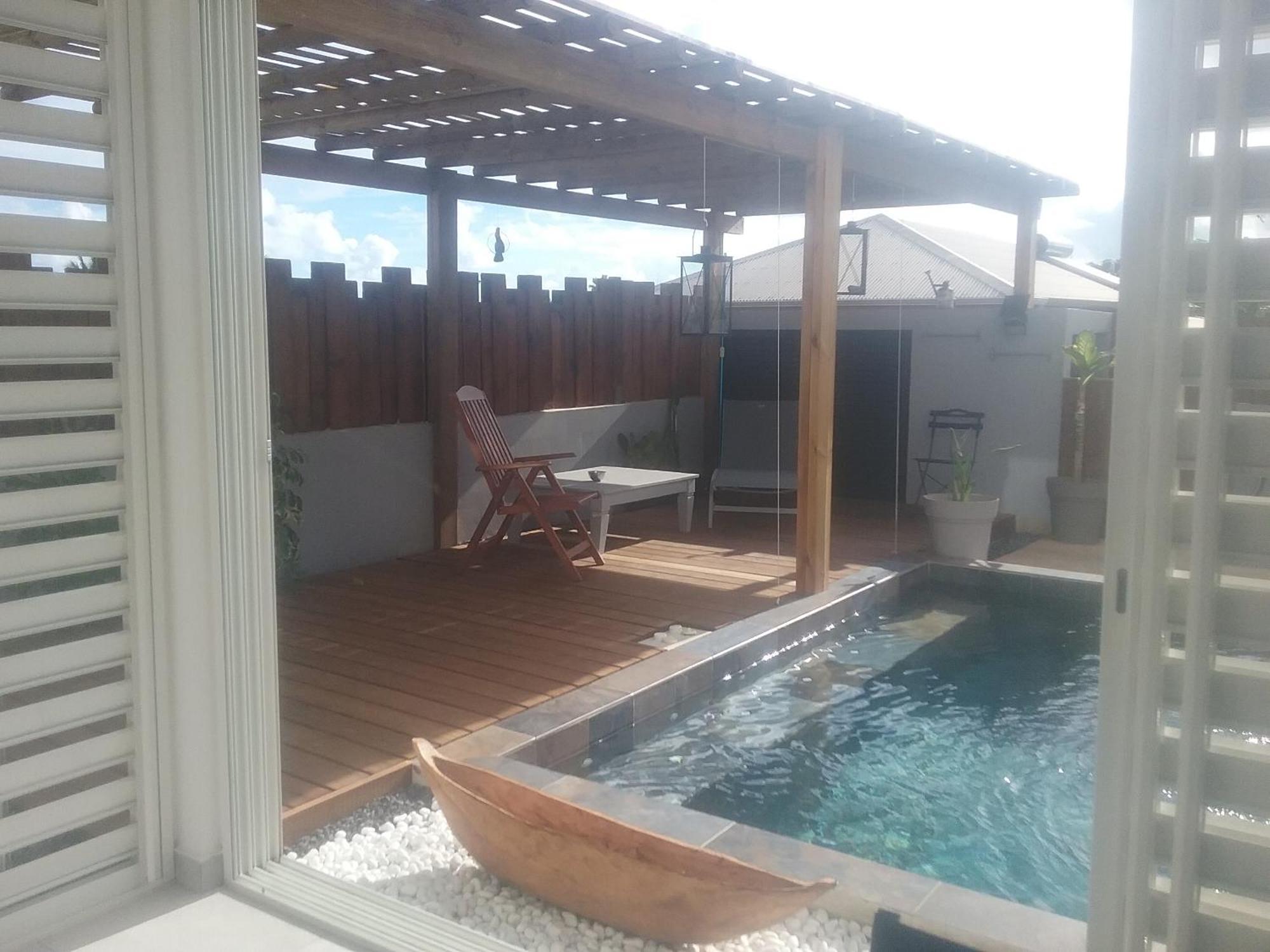 Maison Tonga Piscine Jaccuzi Saint Pierre Buitenkant foto